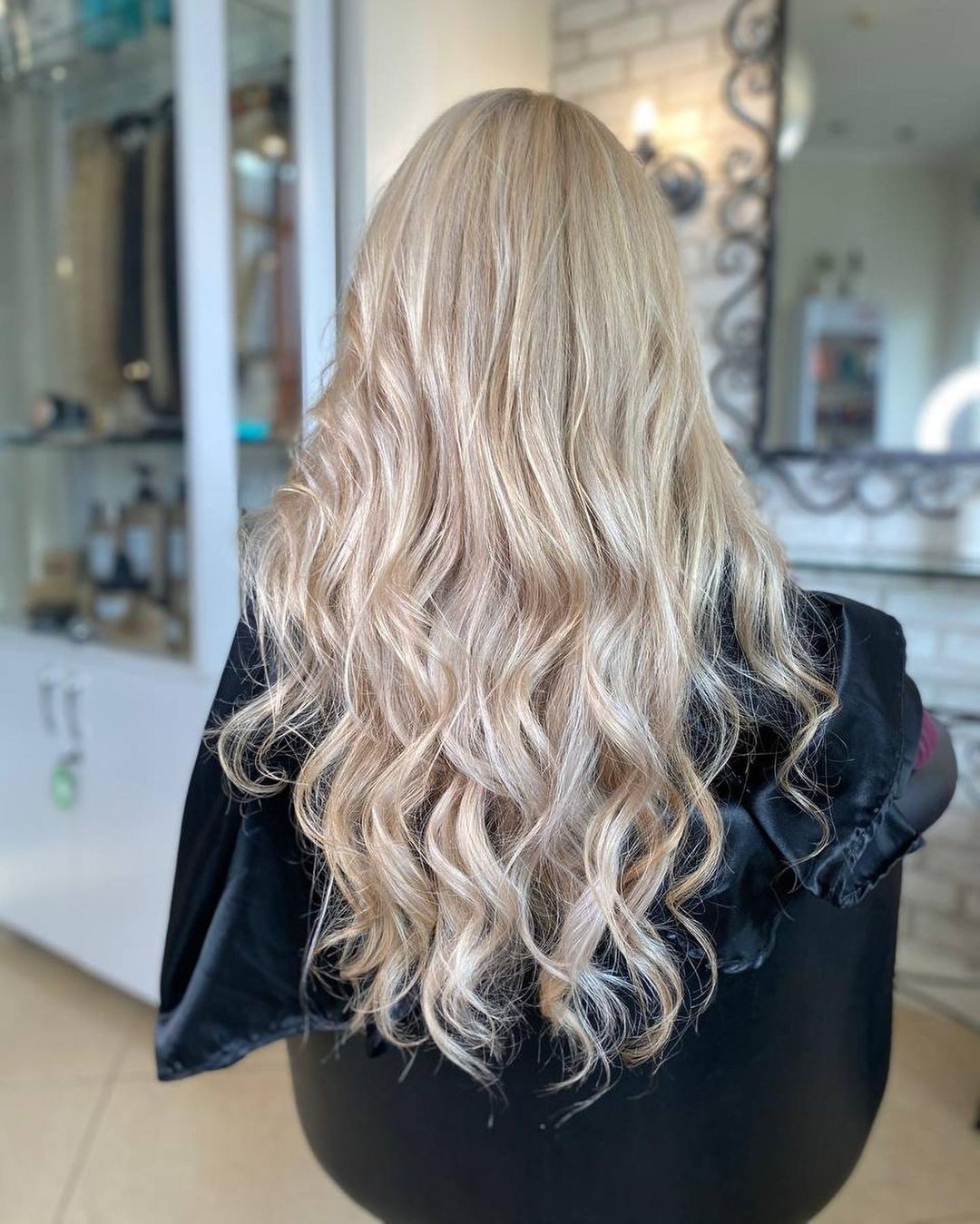 Ok Hair - найкраща студія нарощування волосся у Києві.