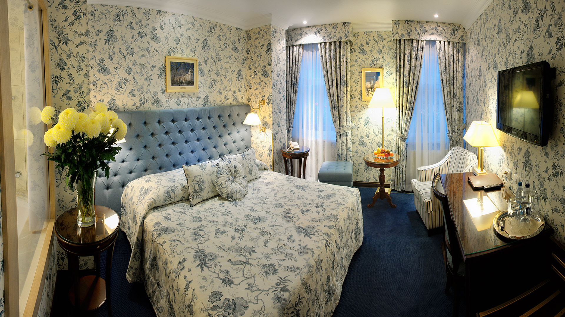 Готель «Швейцарський» (Swiss Hotel in Lviv) - найкращий готель у Львові!