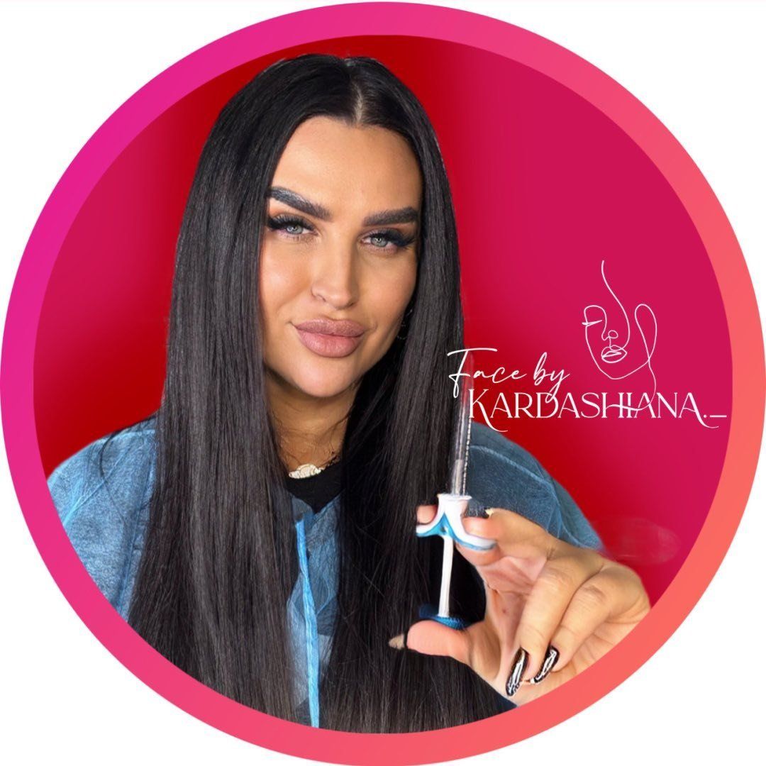 TOP BLOGGERS AWARD kardashiana._