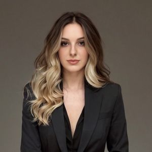 WINNER WORLD AWARD TOP BLOGGERS Дар'я Фареник
